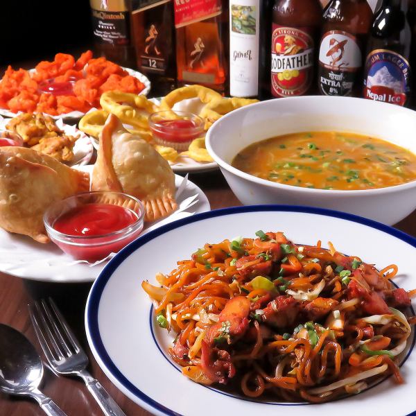 We offer a wide variety of dishes that go well with alcohol.