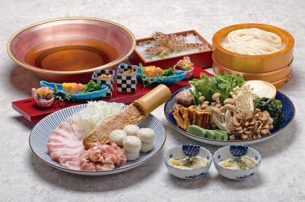 <Hot Pot Banquet> [Udon Noodle Hot Pot + 90 Minutes of Free-Flow Drinks: 6,000 Yen]