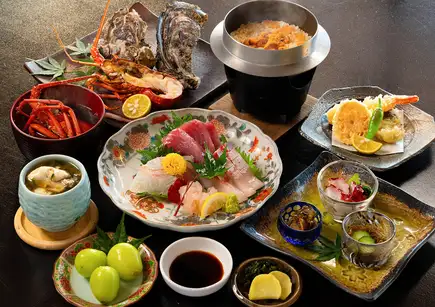 [Lunchtime only, Saturdays, Sundays, and holidays, 11:00 AM] Satoya Set Meal featuring oysters and spiny lobster