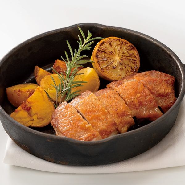 Juicy skillet-grilled Kagura chicken thighs