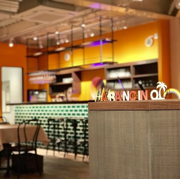 Arancino OSAKA, which will be opening for the first time in Japan, is a balanced fusion of the three Arancino stores in Hawaii - Beach Walk, Di Mare, and Kahala - to recreate the local atmosphere.We have also inherited the techniques and traditions of local Executive Chef Hamamoto, and will create a memorable experience for you with authentic flavors that bring out the best in real ingredients and warm hospitality.
