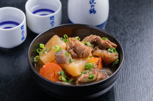 Tender beef tendon stewed in miso sauce