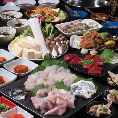 [Specially selected horse sashimi + domestically produced tiger puffer fish hotpot course delivered directly from Shimonoseki] 10 dishes, 150 minutes of all-you-can-drink included *Beer is draft beer.
