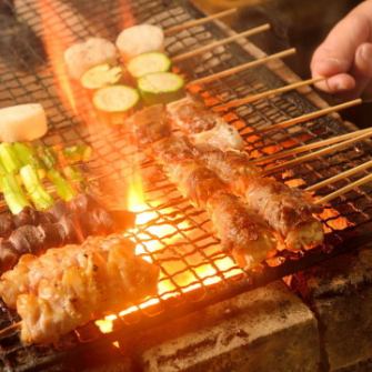120 分钟的烧烤套餐仅在 Aburi 餐厅提供，包含 4,000 日元的无限畅饮。