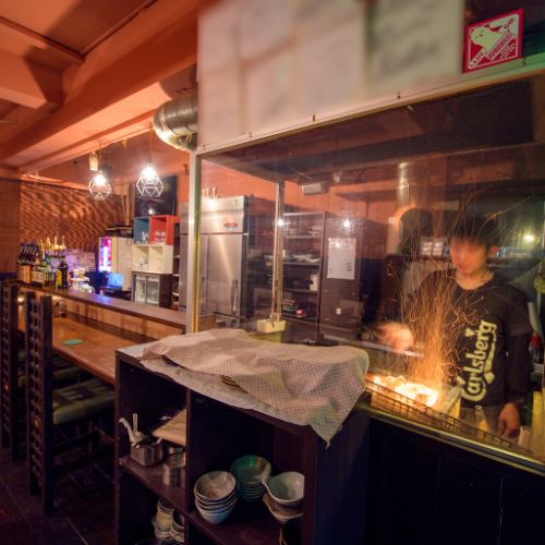 備長炭焼き!目の前で焼かれるライブ感のある炙り料理