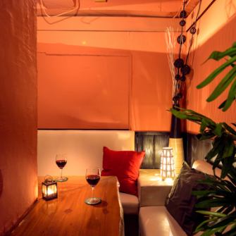 대인기의 오코모리 개인실 ♪ 2 명 ~ 4 명까지 이용 가능! 데이트 나 작전 회의 등에 ◎ 흡연 가능