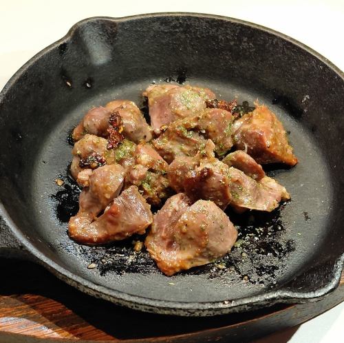 砂肝のガーリックオイル焼き