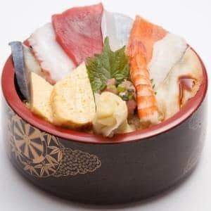 [C8] Upper chirashizushi bowl