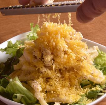 カラスミとマカロニのサラダ