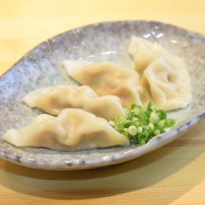 香菜汤包4个/外卖生水饺50个