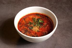 浓郁的鸡肉汤
