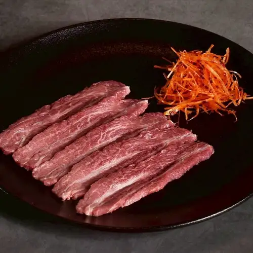 和牛ツラミ(辛味ネギ添え)