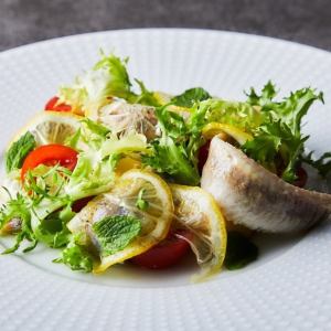 宮城県産金華イワシとインカのめざめのサラダ仕立てシチリア風