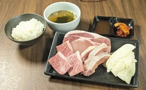 お得な焼肉セットランチ
