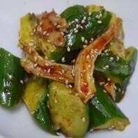 蒸鶏と胡瓜の辛和え