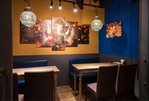 Private room 1 can accommodate up to 8-10 people.Go straight inside the store and it's the room at the very back.When it is crowded, it may become a semi-private room.