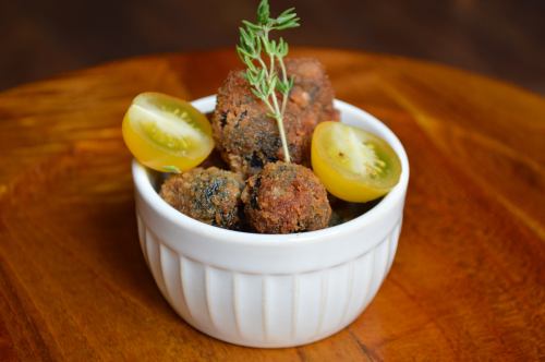 肉詰めオリーブのフリット