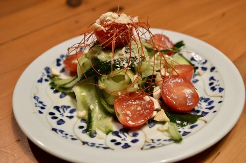 きゅうりとトマトのエスニック和え