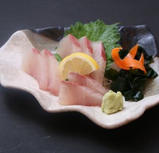 Amberjack sashimi/horse mackerel sashimi