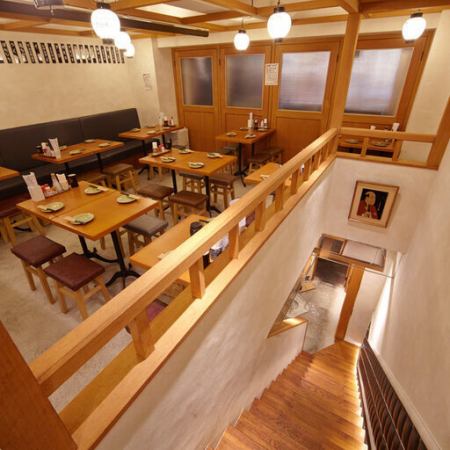 貸切20～50名様までご利用可能です！会社のご宴会はもちろん、結婚式の二次会など大人数でのパーティーに最適です。広々とした空間で、周りを気にせず仲間たちと盛り上がれます。飲み放題付きプランもご用意しており、遅い時間からのご利用も大歓迎！お気軽にお問い合わせください♪