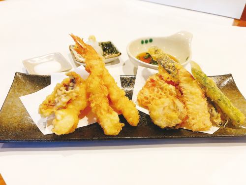 Assorted tempura