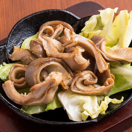 一夜干しホルモンの鉄板焼