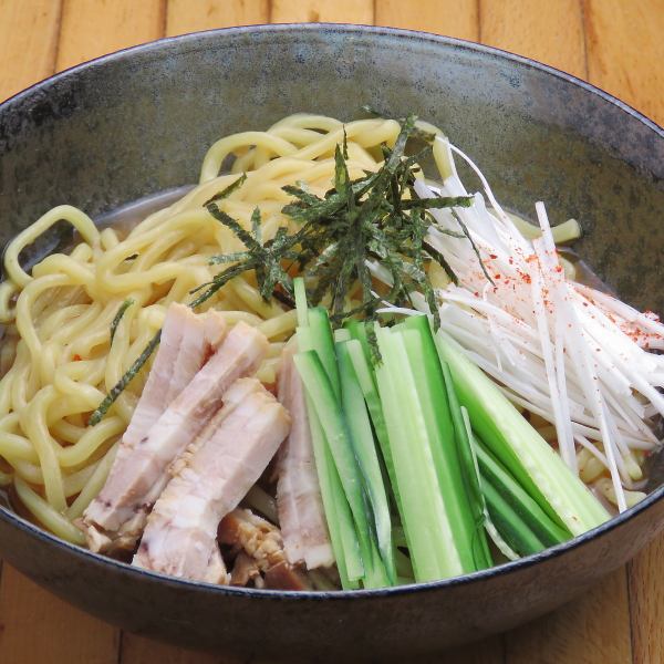 How about after liquor? ≪Abura soba with shrimp chili oil≫ 858 yen (tax included)