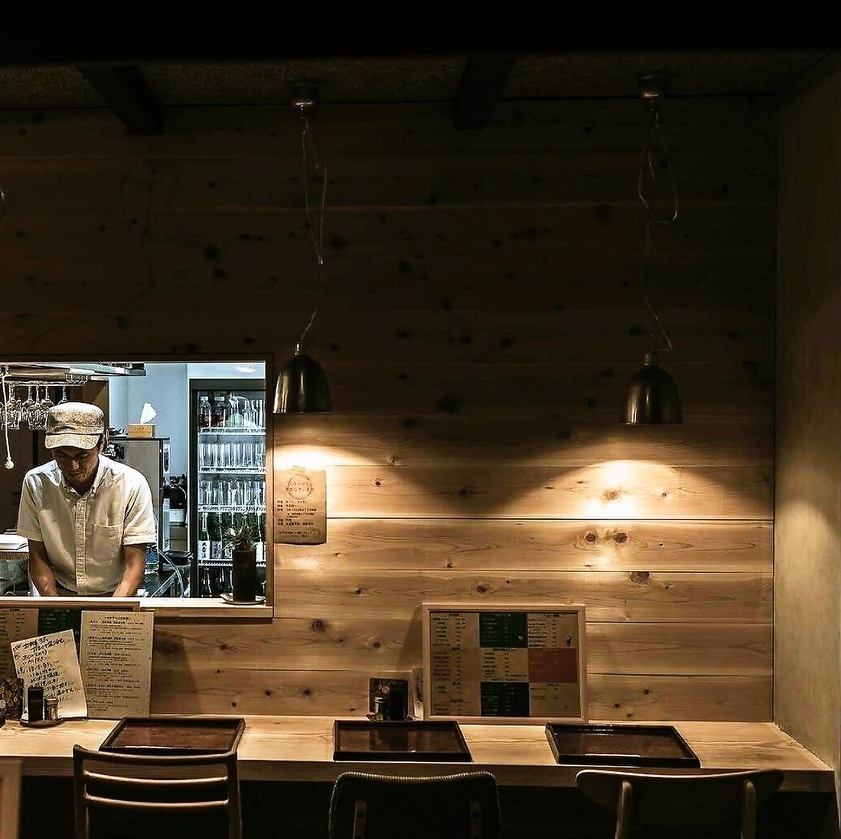 いつでも気軽に立ち寄れるお店。お仕事帰りにいかがでしょうか？