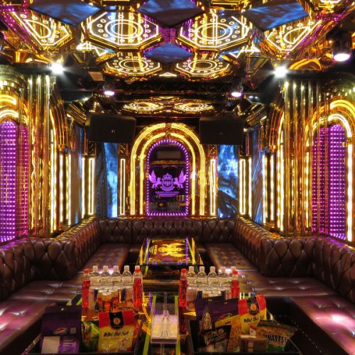 The interior is Instagrammable ☆ Equipped with a super luxurious karaoke room ♪