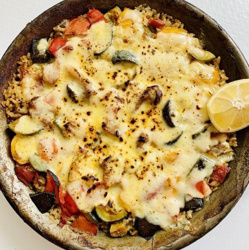 이베리코 돼지고기의 볶은 치즈 빠에야 L 사이즈 (4 명 ~ 5 명용)