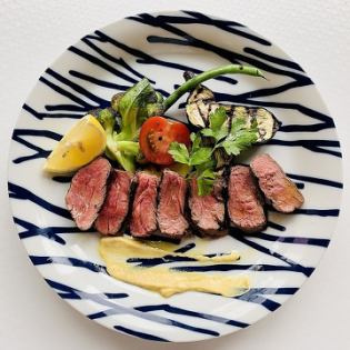 法國夏洛萊牛肉鐵板燒 120g