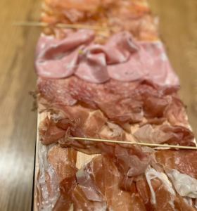 Ultra-thin! Assorted 4 kinds of prosciutto