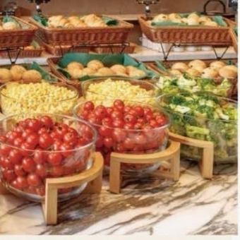 【平日限定ランチビュッフェ】ピザ&サラダドリンク食べ放題+選べるメイン◆2,398~（税込）