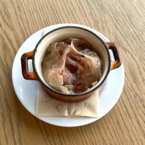 生ハムとマッシュルームのアヒージョ