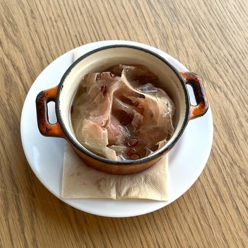 生ハムとマッシュルームのアヒージョ