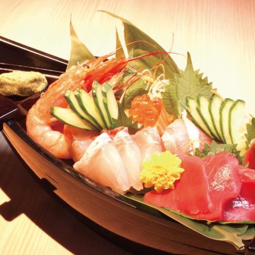 Specialty sashimi (for 2-3 people)