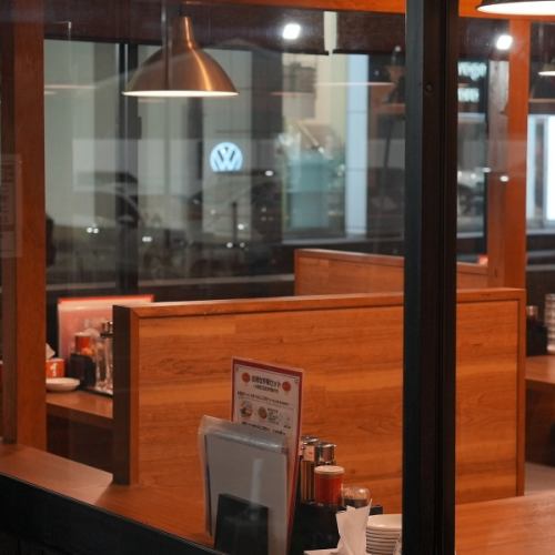 温かみのあるお席です◎