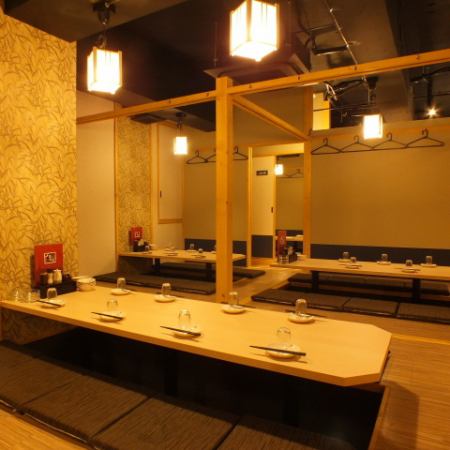 Partitions can also be removed! Large banquets are also introduced to the popular private room ♪ Up to 130 people are OK! For banquets for groups in Umeda, go to our shop! 10 people or more will be free for 1 person! Please feel free to contact us regarding the number of people, course, time etc.♪ We have a complete private room that can guide from 2 people to groups.