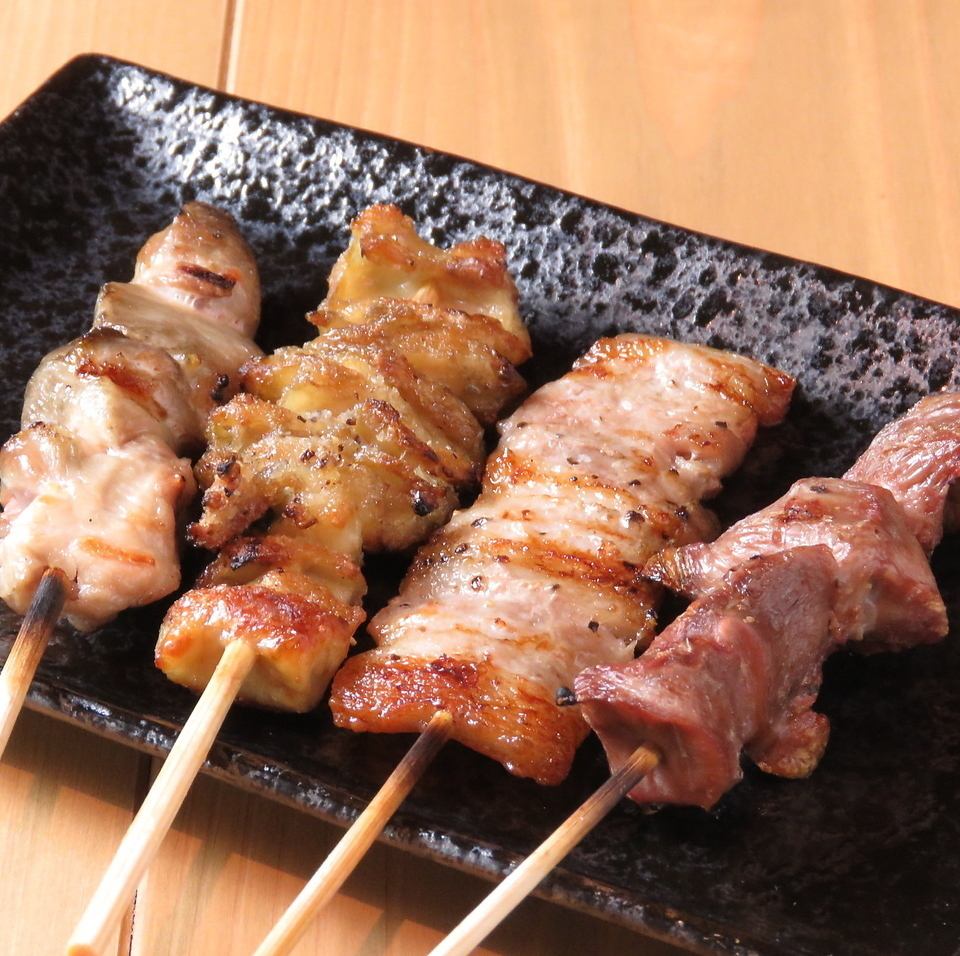 Courses start at 2,500 yen.Cheers with our prized yakitori and sake!
