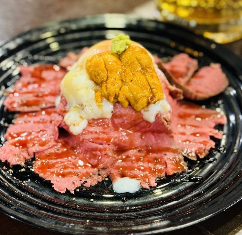 自家製ローストビーフのウニ添え