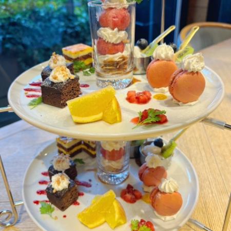 【女子会ランチ】豪華デザート6種盛　大皿プラン　カフェフリー17時まで滞在可能！！