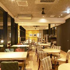 【貸切ディナー】博多地鶏のローストなど全4種×ビール付き2時間飲み放題