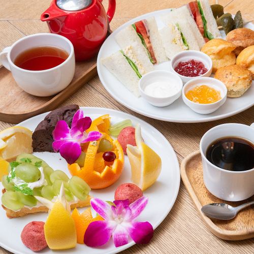 【期間限定】乾杯モクテル付き　さくらのアフタヌーンティーセット〈2.5時間ティーフリー〉