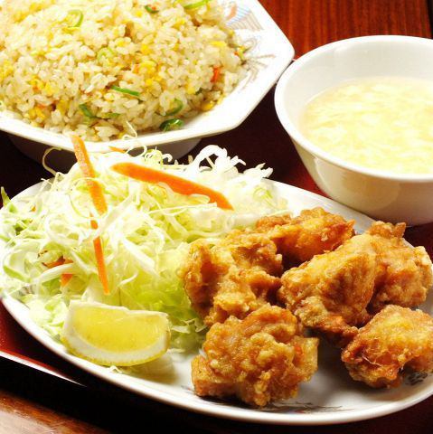 【仅限外带】今天的晚餐是正宗的中国菜★炸鸡、炒饭、饺子套餐1,500日元（含税）