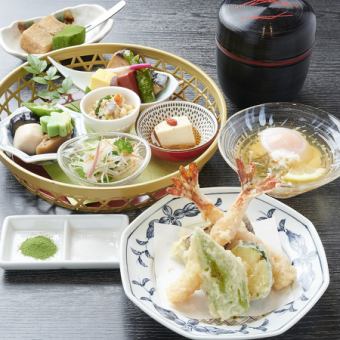 ランチ　ヘルシー天婦良膳「花籠」