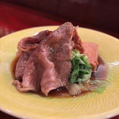とろけるほど柔らかな「すき焼き肉豆腐」などの絶品創作肉料理◎