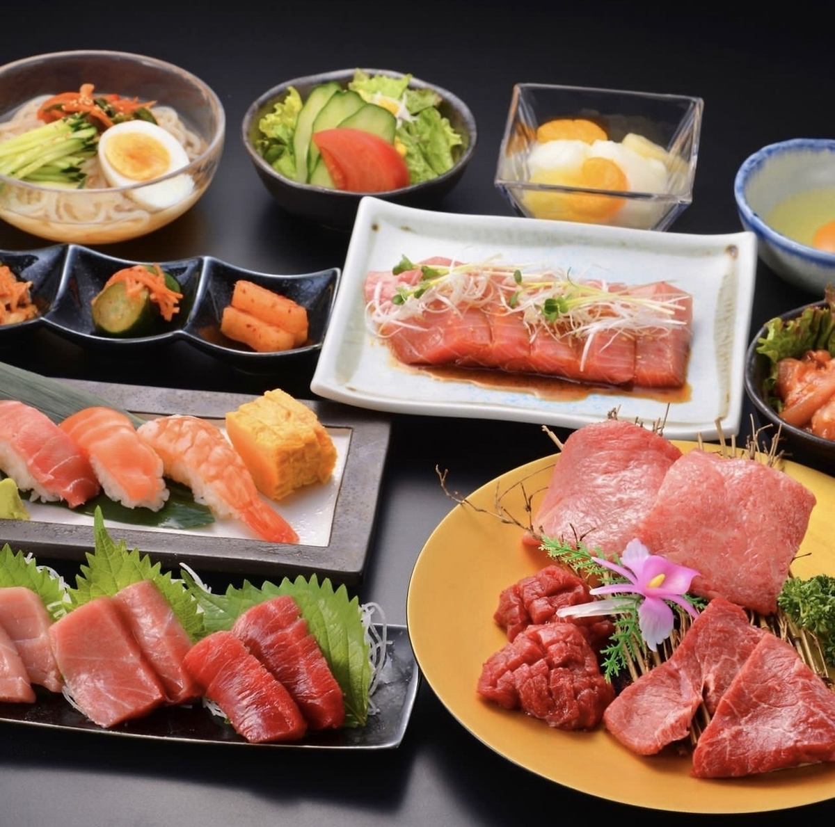 At our restaurant, you can enjoy seafood and yakiniku at the same time.