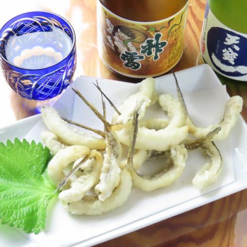 It pairs exceptionally well with Japanese sake.