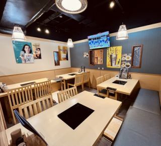 明るい店内は清潔感バッチリ！昼はお得なランチを、夜は豊富な種類の中華料理をご用意しております♪温かみを感じる店内はお一人様でもお気軽に立ち寄りやすい雰囲気になっております。