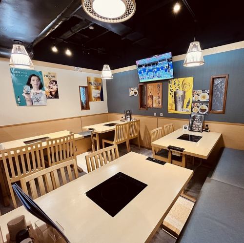 <p>【各種少人数宴会に最適な雰囲気です☆会社の仲間や女子会などにもオススメです！】落ち着いた雰囲気の中で本格絶品中華料理が堪能出来る「鳳吉」では、ゆったり広々としたお座敷個室が御座います♪ご宴会プランも多数ご用意いたしておりますのでお気軽にお問い合わせください☆</p>